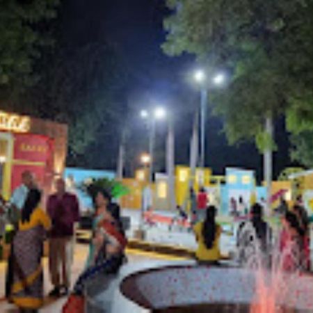Hotel Pritam Palace , Dhule エクステリア 写真